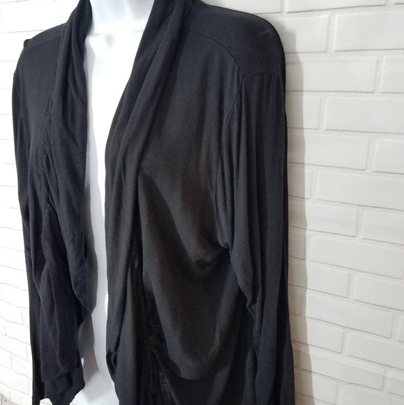 Black Basic Open Cardigan - Picture 2 of 7
